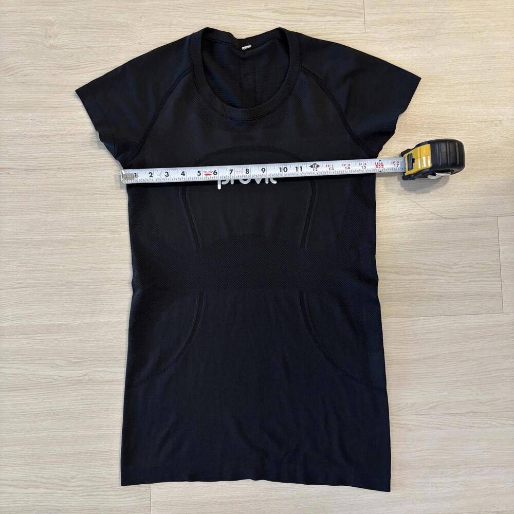 Lululemon Swiftly Tech Crew Top Short Sleeve Women’s Size 8 Company Logo - Picture 6 of 7